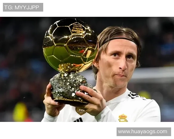 足球球星年度得奖排名榜单揭晓各大巨星谁能登顶荣耀之巅